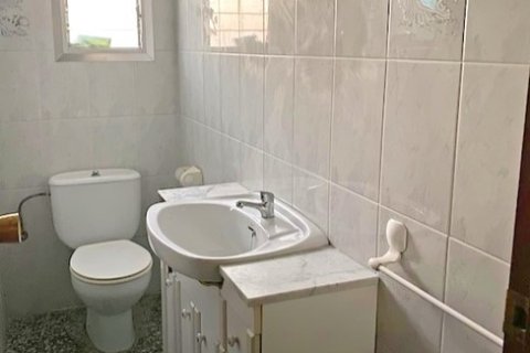 Talo myytävänä Vallbona d'Anoia, Barcelona, Espanja, 4 makuuhuonetta, 144 m2 No. 191363 - kuva 13