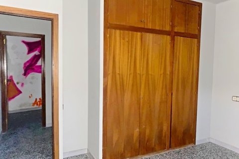 Talo myytävänä Vallbona d'Anoia, Barcelona, Espanja, 4 makuuhuonetta, 144 m2 No. 191363 - kuva 10