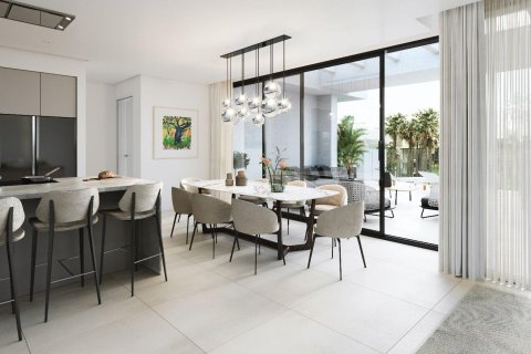 Bungalow for sale in Estepona, Malaga, Spain 3 bedrooms, 135 sq.m. No. 169078 - photo 4