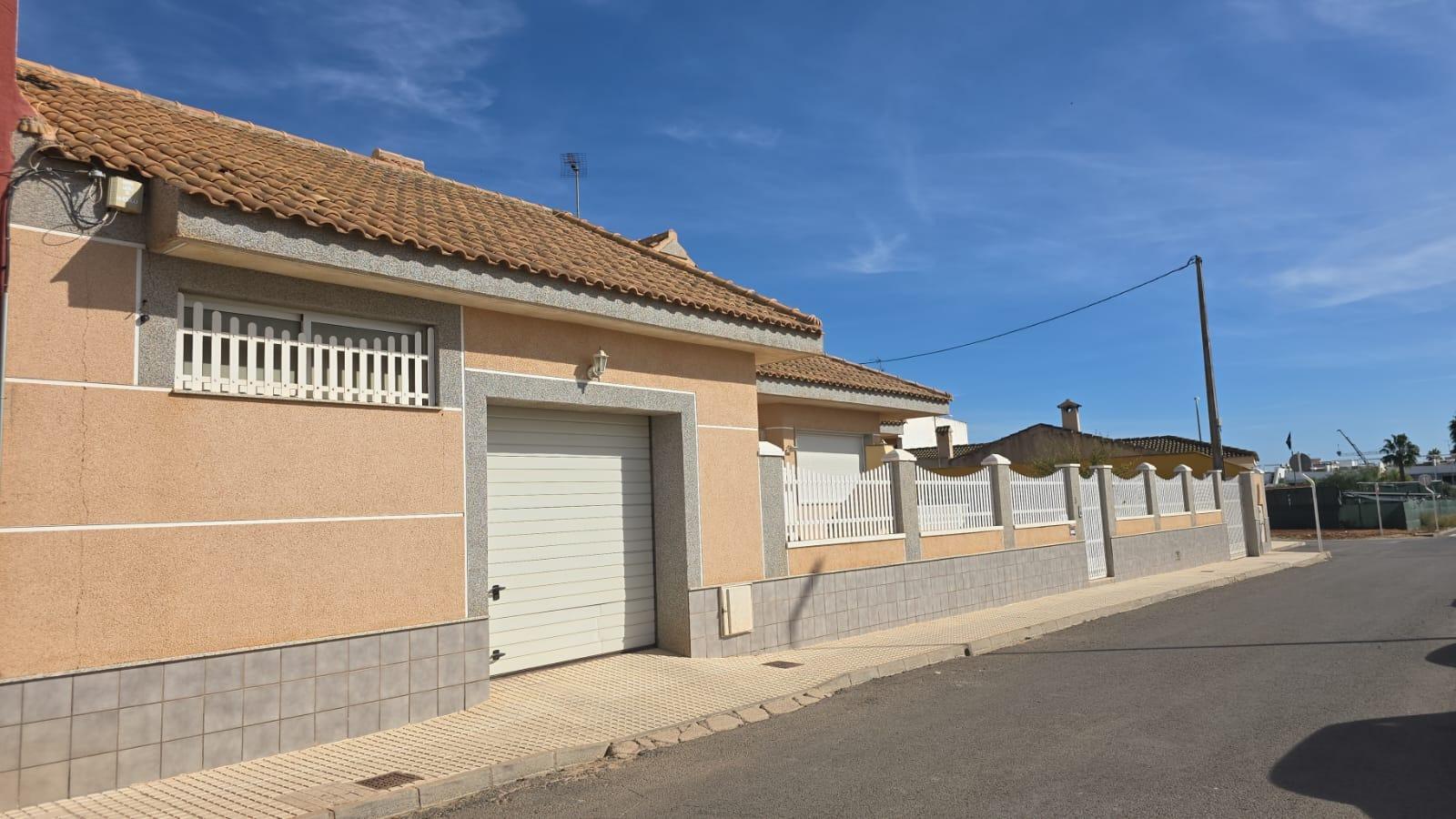 Villa à Pilar de la Horadada, Alicante, Espagne 4 chambres, 368 m2 No. 144630