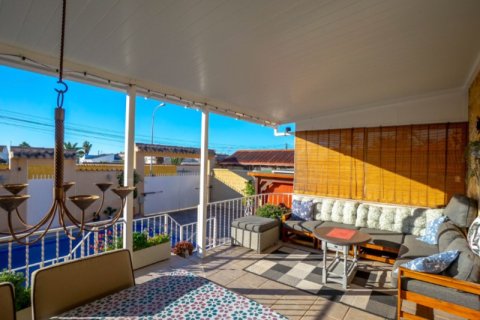 Villa for sale in Torrevieja, Alicante, Spain 3 bedrooms, 73 sq.m. No. 144631 - photo 5