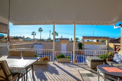Villa for sale in Torrevieja, Alicante, Spain 3 bedrooms, 73 sq.m. No. 144631 - photo 3