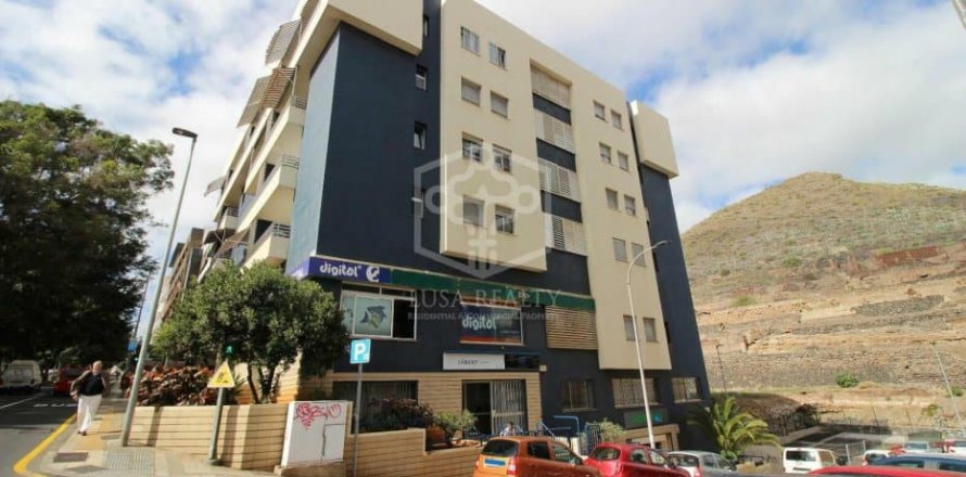 Commercial property Santa Cruz de Tenerife, Tenerife, Spain 770 sq.m. No. 111054