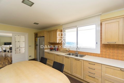 Huvila myytävänä Lloret de Mar, Girona, Espanja, 4 makuuhuonetta, 423 m2 No. 176712 - kuva 15