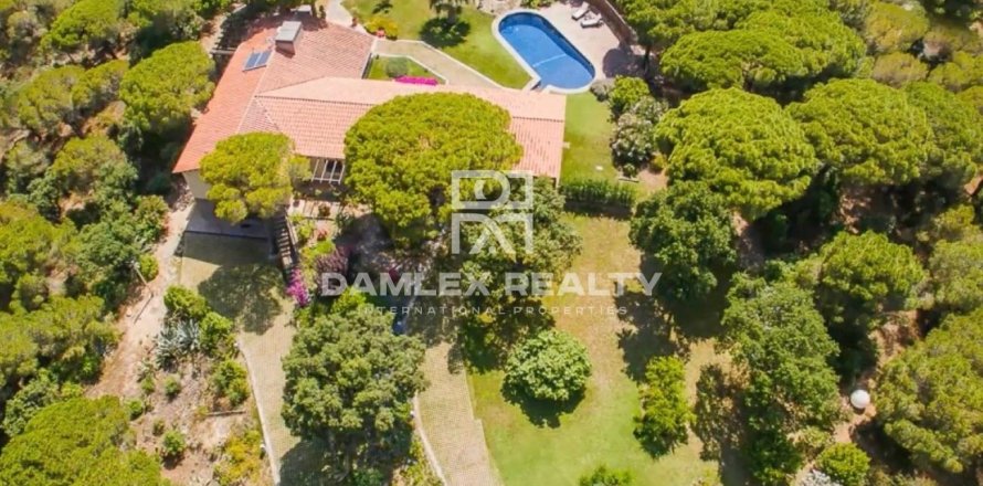 Villa a Lloret de Mar, Girona, Spagna 5 camere da letto, 500 mq. N° 176709