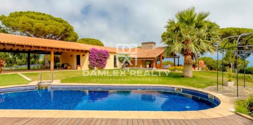 Villa à Lloret de Mar, Girona, Espagne 5 chambres, 500 m2 No. 176709