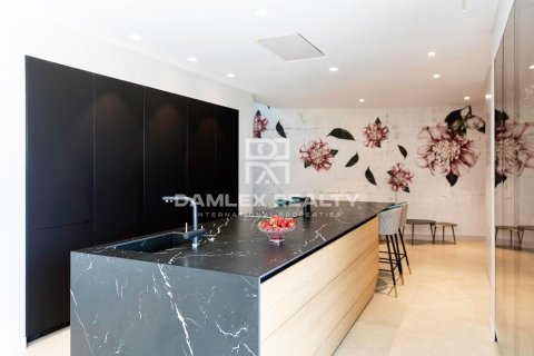 Huvila myytävänä Platja D'aro, Girona, Espanja, 6 makuuhuonetta, 443 m2 No. 176708 - kuva 19