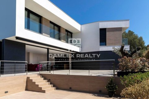 Huvila myytävänä Platja D'aro, Girona, Espanja, 6 makuuhuonetta, 443 m2 No. 176708 - kuva 11