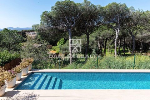 Huvila myytävänä Platja D'aro, Girona, Espanja, 6 makuuhuonetta, 443 m2 No. 176708 - kuva 2