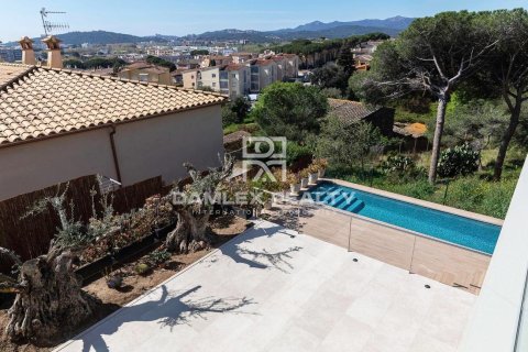 Huvila myytävänä Platja D'aro, Girona, Espanja, 6 makuuhuonetta, 443 m2 No. 176708 - kuva 8
