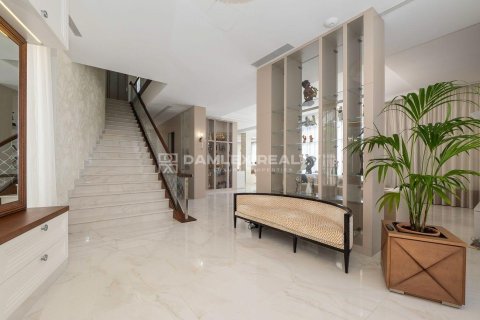 Talo myytävänä Lloret de Mar, Girona, Espanja, 4 makuuhuonetta, 651 m2 No. 176711 - kuva 17