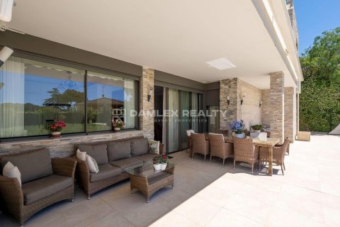 Talo myytävänä Lloret de Mar, Girona, Espanja, 4 makuuhuonetta, 651 m2 No. 176711 - kuva 12