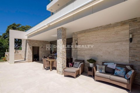 Talo myytävänä Lloret de Mar, Girona, Espanja, 4 makuuhuonetta, 651 m2 No. 176711 - kuva 14