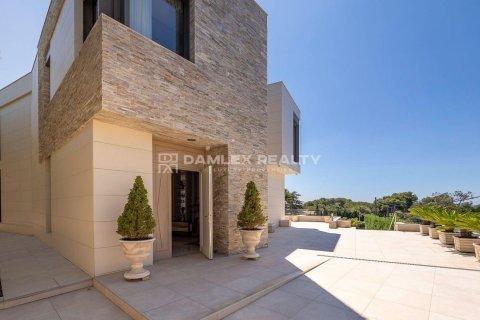 Talo myytävänä Lloret de Mar, Girona, Espanja, 4 makuuhuonetta, 651 m2 No. 176711 - kuva 11