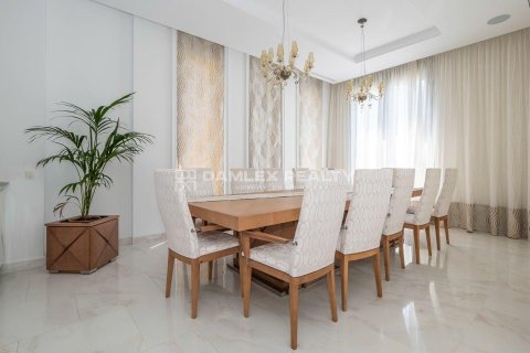 Talo myytävänä Lloret de Mar, Girona, Espanja, 4 makuuhuonetta, 651 m2 No. 176711 - kuva 24