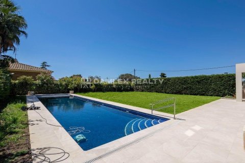 Talo myytävänä Lloret de Mar, Girona, Espanja, 4 makuuhuonetta, 651 m2 No. 176711 - kuva 15