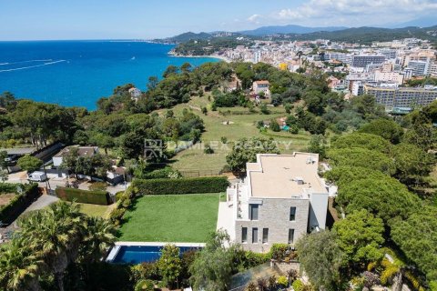 Talo myytävänä Lloret de Mar, Girona, Espanja, 4 makuuhuonetta, 651 m2 No. 176711 - kuva 3