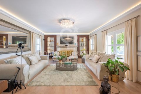 House for sale in Benahavis, Malaga, Spain 5 bedrooms, 527 sq.m. No. 157496 - photo 2