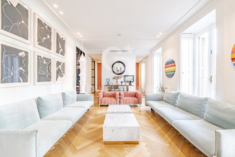 Apartment à vendre à Madrid, Espagne, 4 chambres, 380 m2 No. 157498 - photo 2