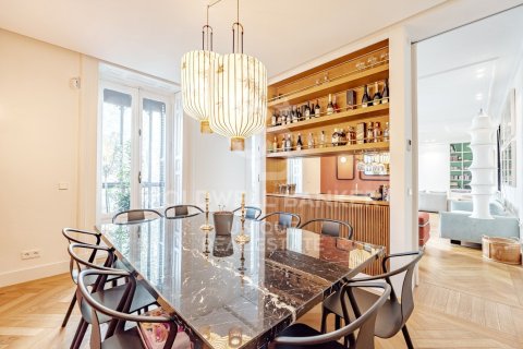 Apartment à vendre à Madrid, Espagne, 4 chambres, 380 m2 No. 157498 - photo 8