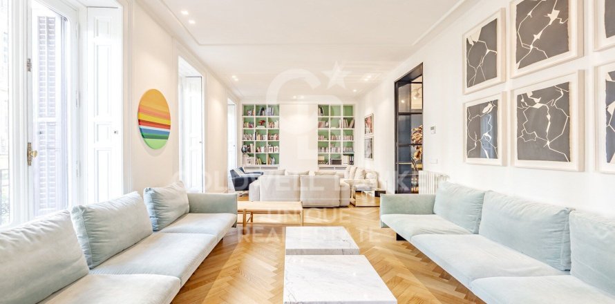 Apartment à Madrid, Espagne 4 chambres, 380 m2 No. 157498