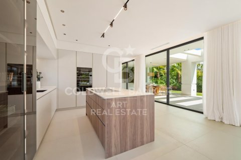 House for sale in Marbella, Malaga, Spain 5 bedrooms, 446 sq.m. No. 157494 - photo 18