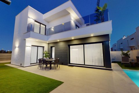 Villa en venta Roda, Murcia, España 3 dormitorios, 132 m2 No. 75941 - foto 1