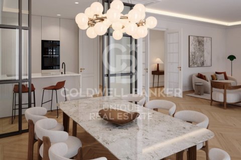 Apartamento en venta en Madrid, España 3 dormitorios, 234 m2 No. 157120 - foto 2