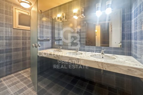 Продажа квартиры в Барселона, Испания 5 спален, 214м2 №157124 - фото 24