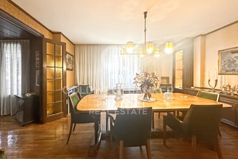 Продажа квартиры в Барселона, Испания 5 спален, 214м2 №157124 - фото 14