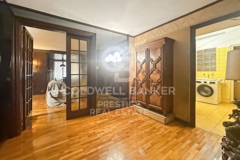 Продажа квартиры в Барселона, Испания 5 спален, 214м2 №157124 - фото 15