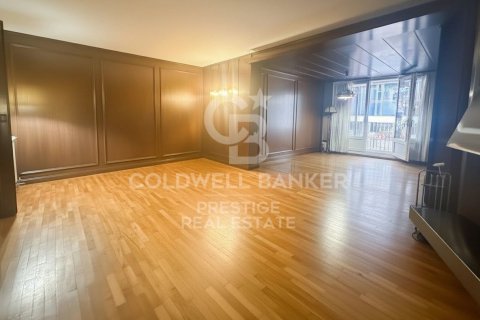 Продажа квартиры в Барселона, Испания 5 спален, 214м2 №157124 - фото 2