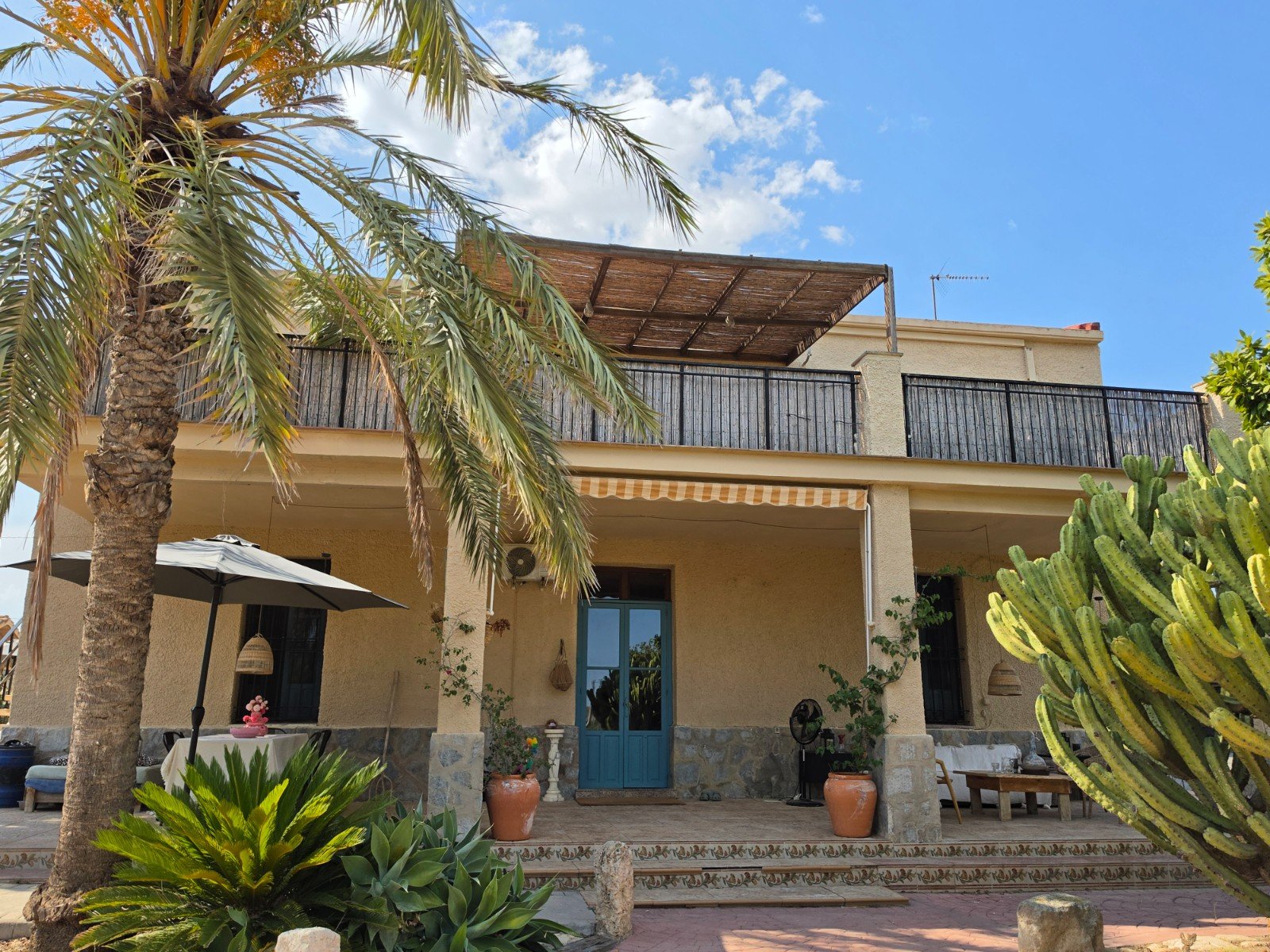 Huvila Elche, Alicante, Espanja 6 makuuhuonetta, 738 m2 No. 196989