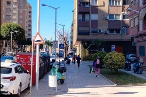 Apartment for sale Valencia, Spain 3 bedrooms, 84 sq.m. No. 133257 - photo 9