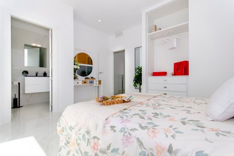 Villa for sale Alicante, Spain 3 bedrooms, 138 sq.m. No. 134679 - photo 26