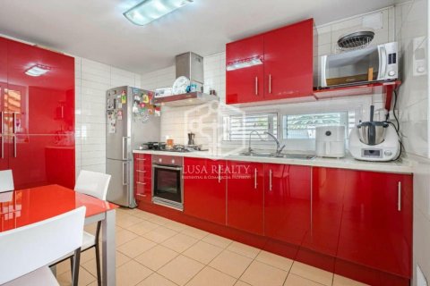 Townhouse for sale Adeje, Tenerife, Spain 3 bedrooms, 339 sq.m. No. 133243 - photo 12