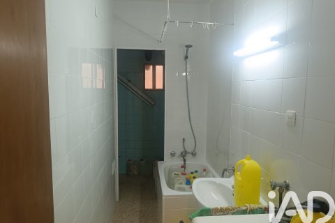 Продажа коммерческой недвижимости в Барселона, Испания 2 спальни, 57м2 №185319 - фото 13