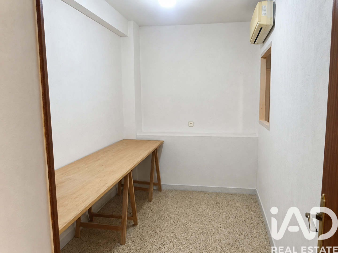 Lokal usługowy w Barcelona, Hiszpania 2 sypialnie, 57 mkw. nr 185319