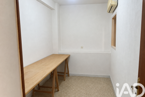 Продажа коммерческой недвижимости в Барселона, Испания 2 спальни, 57м2 №185319 - фото 23