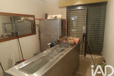 Продажа коммерческой недвижимости в Барселона, Испания 2 спальни, 57м2 №185319 - фото 16