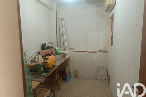 Продажа коммерческой недвижимости в Барселона, Испания 2 спальни, 57м2 №185319 - фото 9