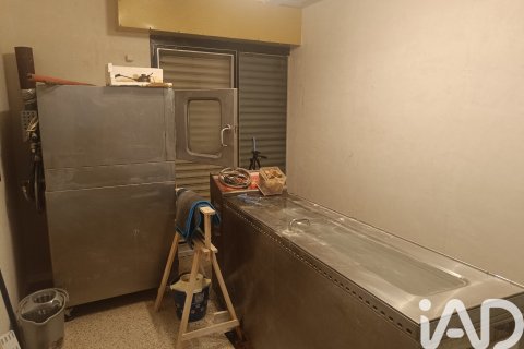 Продажа коммерческой недвижимости в Барселона, Испания 2 спальни, 57м2 №185319 - фото 17