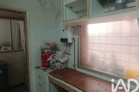 Продажа коммерческой недвижимости в Барселона, Испания 2 спальни, 57м2 №185319 - фото 4