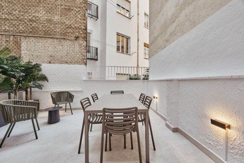 Apartment for sale in Madrid, Spain 3 bedrooms, 122 sq.m. No. 180088 - photo 28