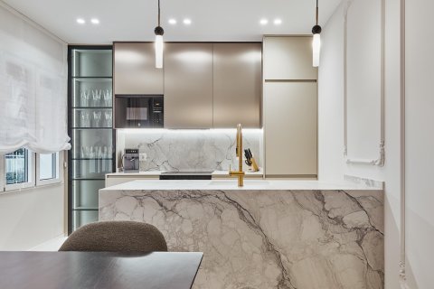 Apartment for sale in Madrid, Spain 3 bedrooms, 122 sq.m. No. 180088 - photo 7