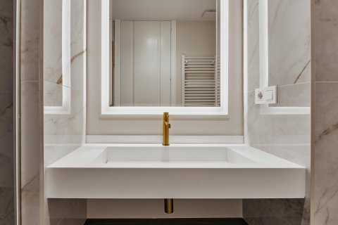 Apartment for sale in Madrid, Spain 3 bedrooms, 122 sq.m. No. 180088 - photo 21