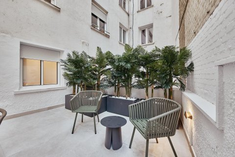 Apartment for sale in Madrid, Spain 3 bedrooms, 122 sq.m. No. 180088 - photo 29