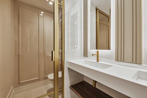 Apartment for sale in Madrid, Spain 3 bedrooms, 122 sq.m. No. 180088 - photo 15