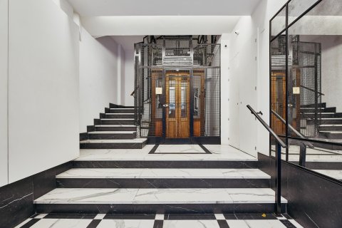 Apartment for sale in Madrid, Spain 3 bedrooms, 122 sq.m. No. 180088 - photo 30