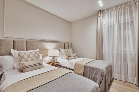 Apartment for sale in Madrid, Spain 3 bedrooms, 122 sq.m. No. 180088 - photo 23